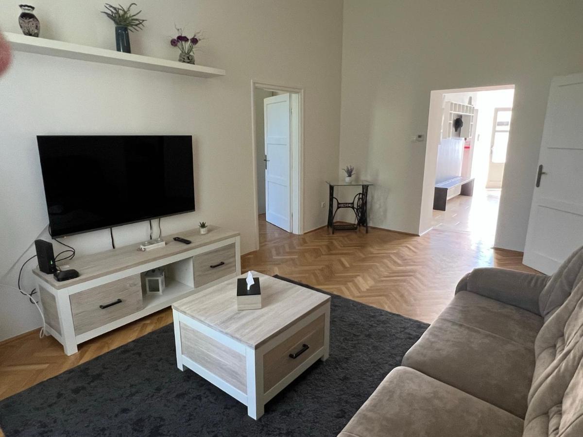 Tamas Apartman Székesfehérvár Exterior foto
